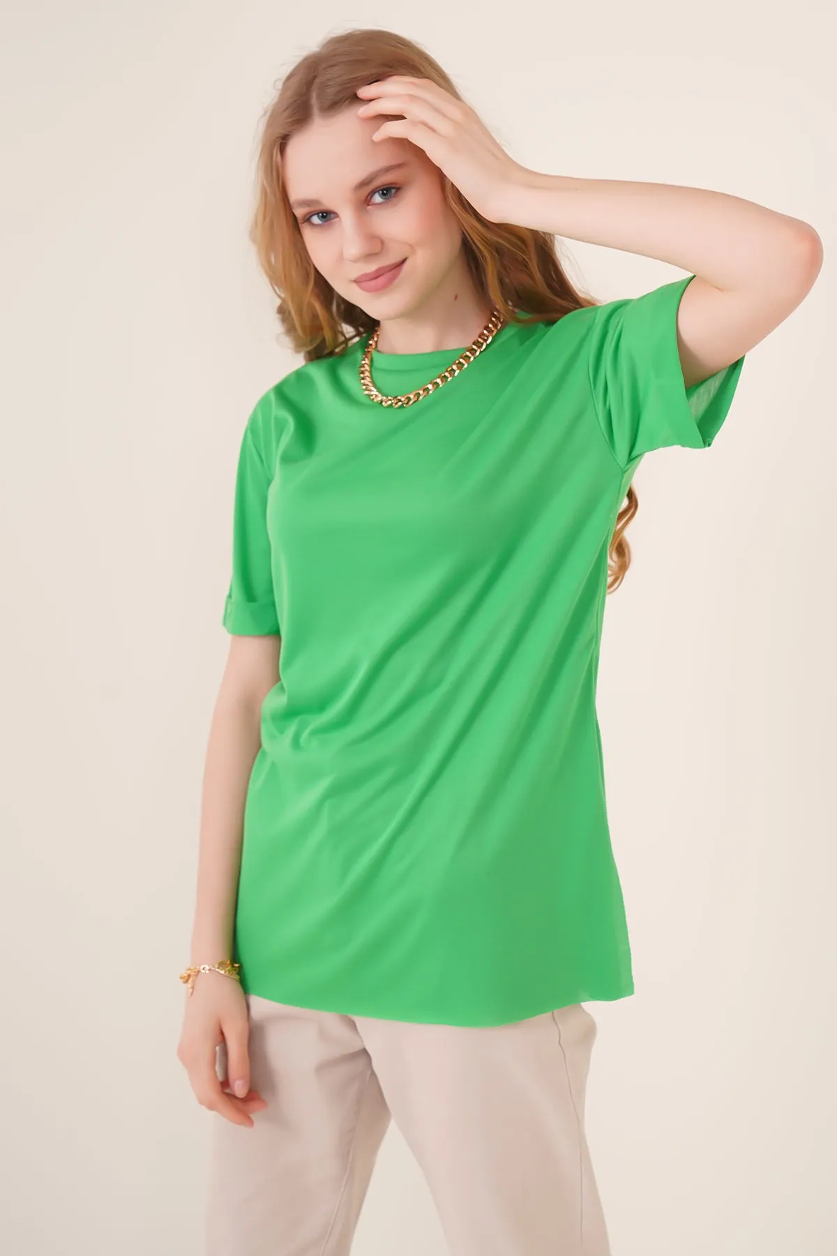 4123 yirtmaçli oversize tişört