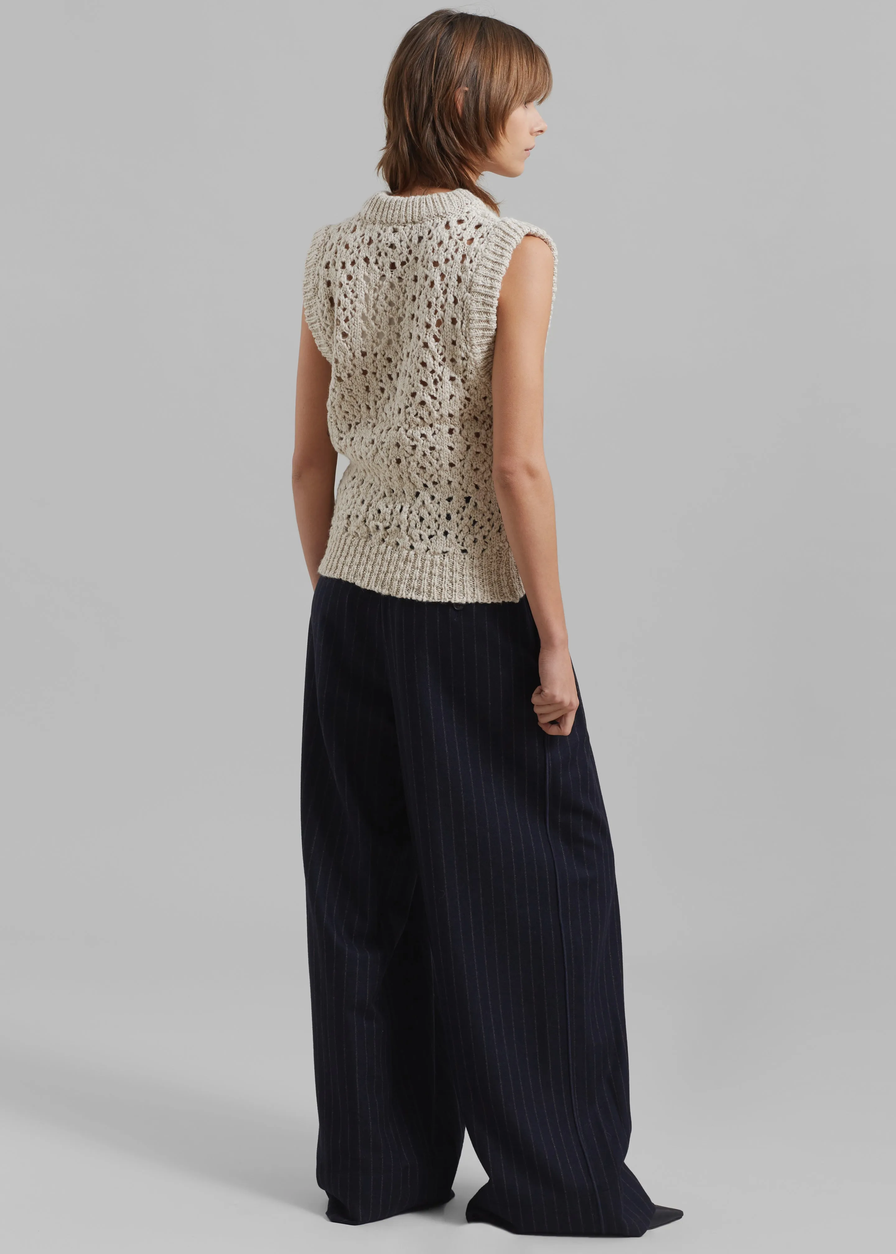 Amomento Crochet Vest - Beige