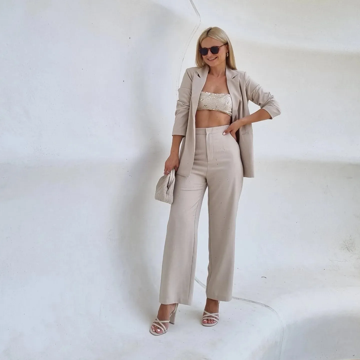 CHIC GAL SUIT SET FREE AU SHIP