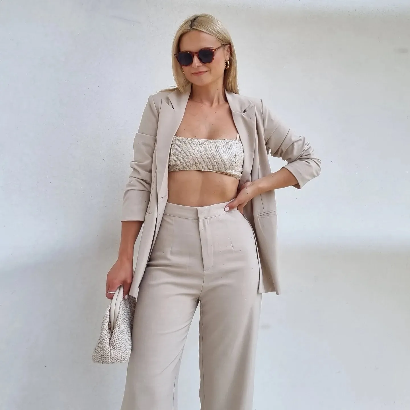 CHIC GAL SUIT SET FREE AU SHIP