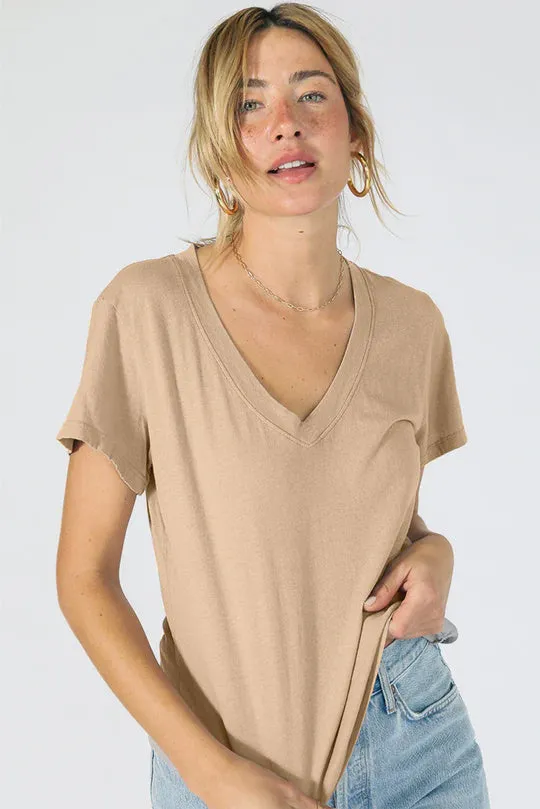 Hendrix Basic V Neck Camel