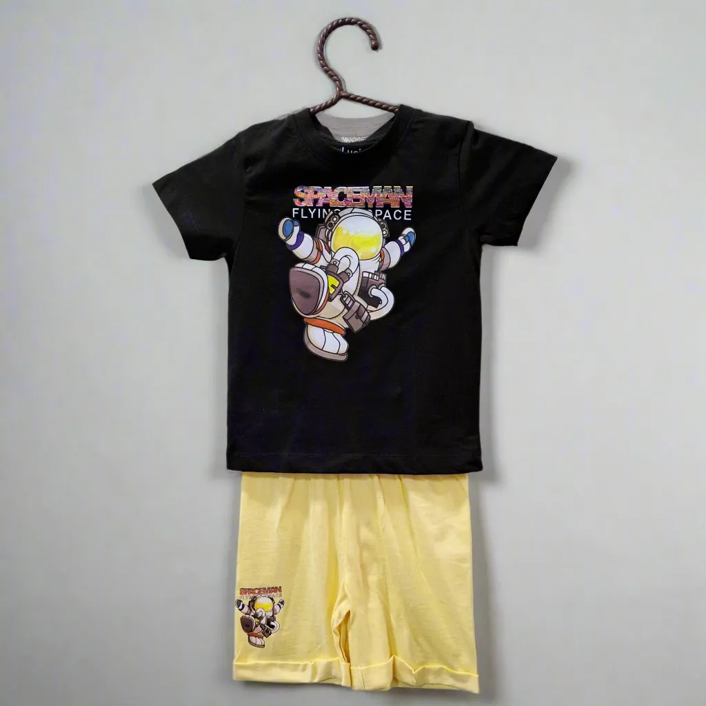Lucido - T-Shirt & Shorts - Black - Astronaut