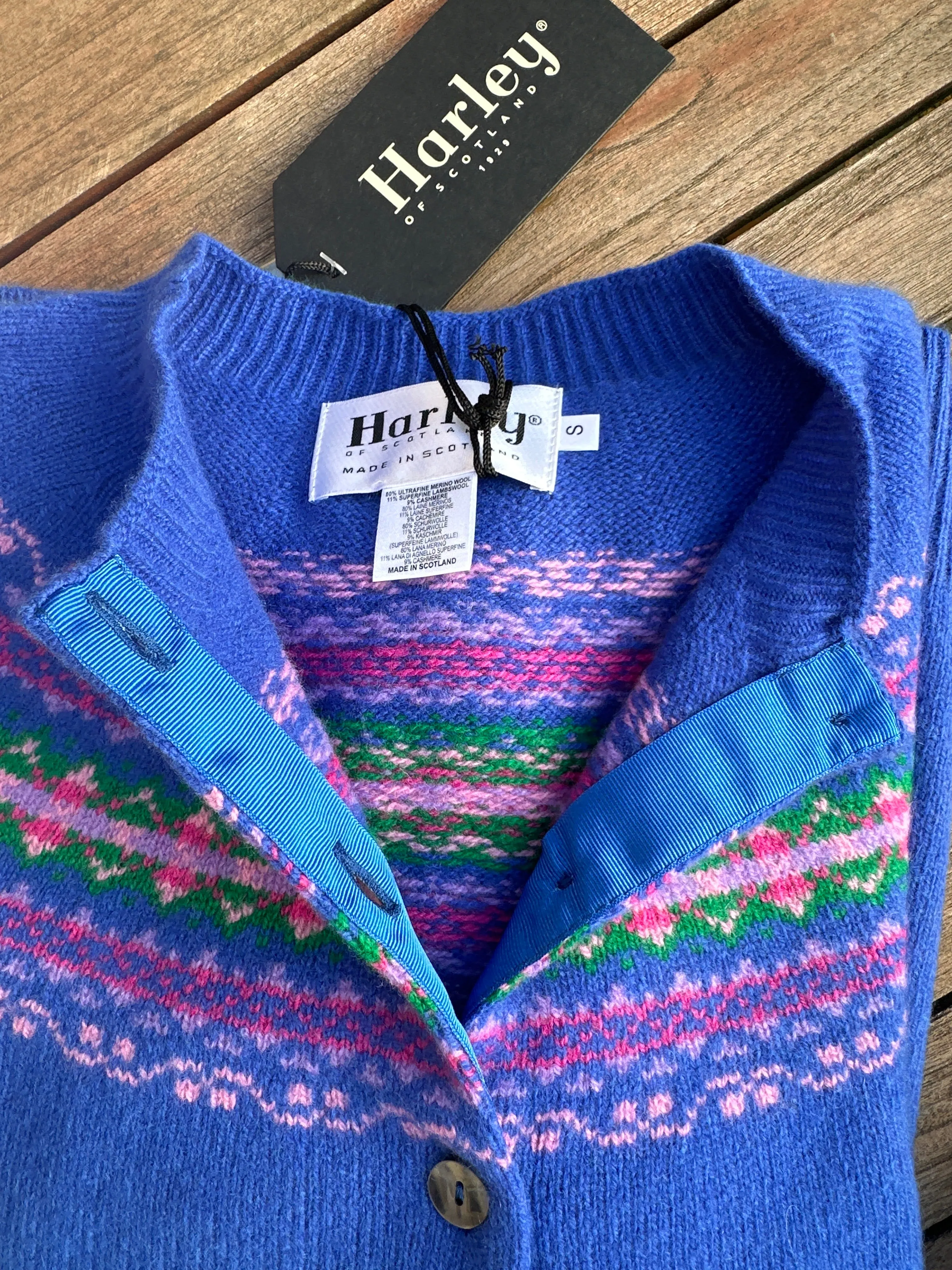 Scottish Cashmere & Merino Fairisle Cardigan In Lapis