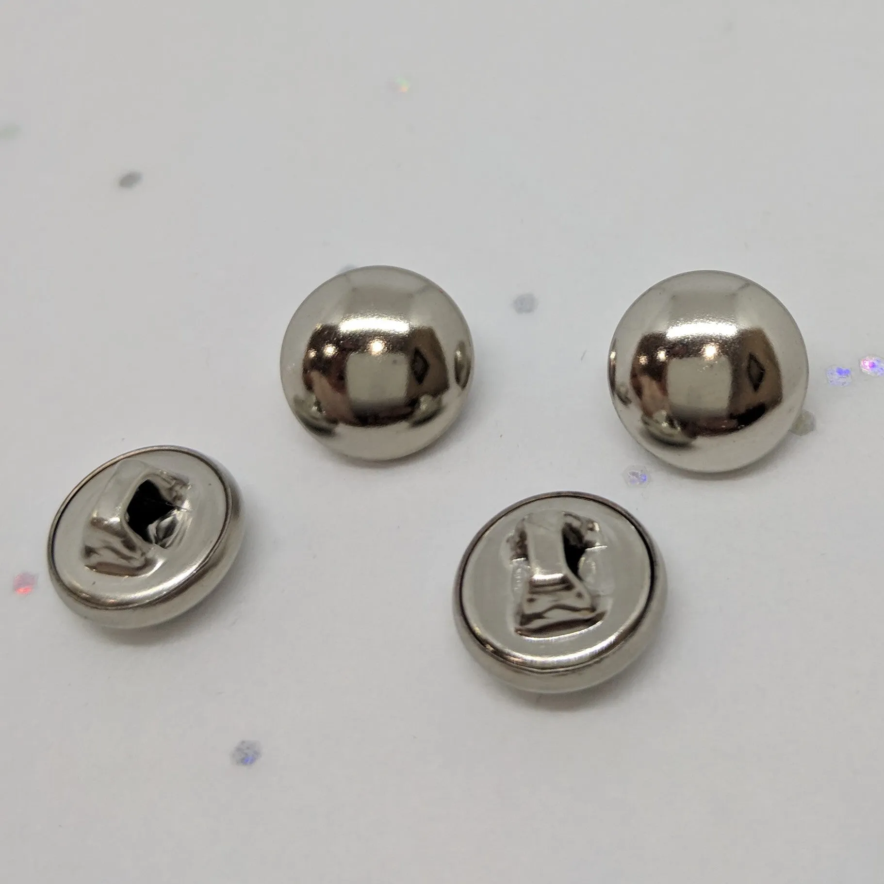 Silver / Dome / Metal / Shiny