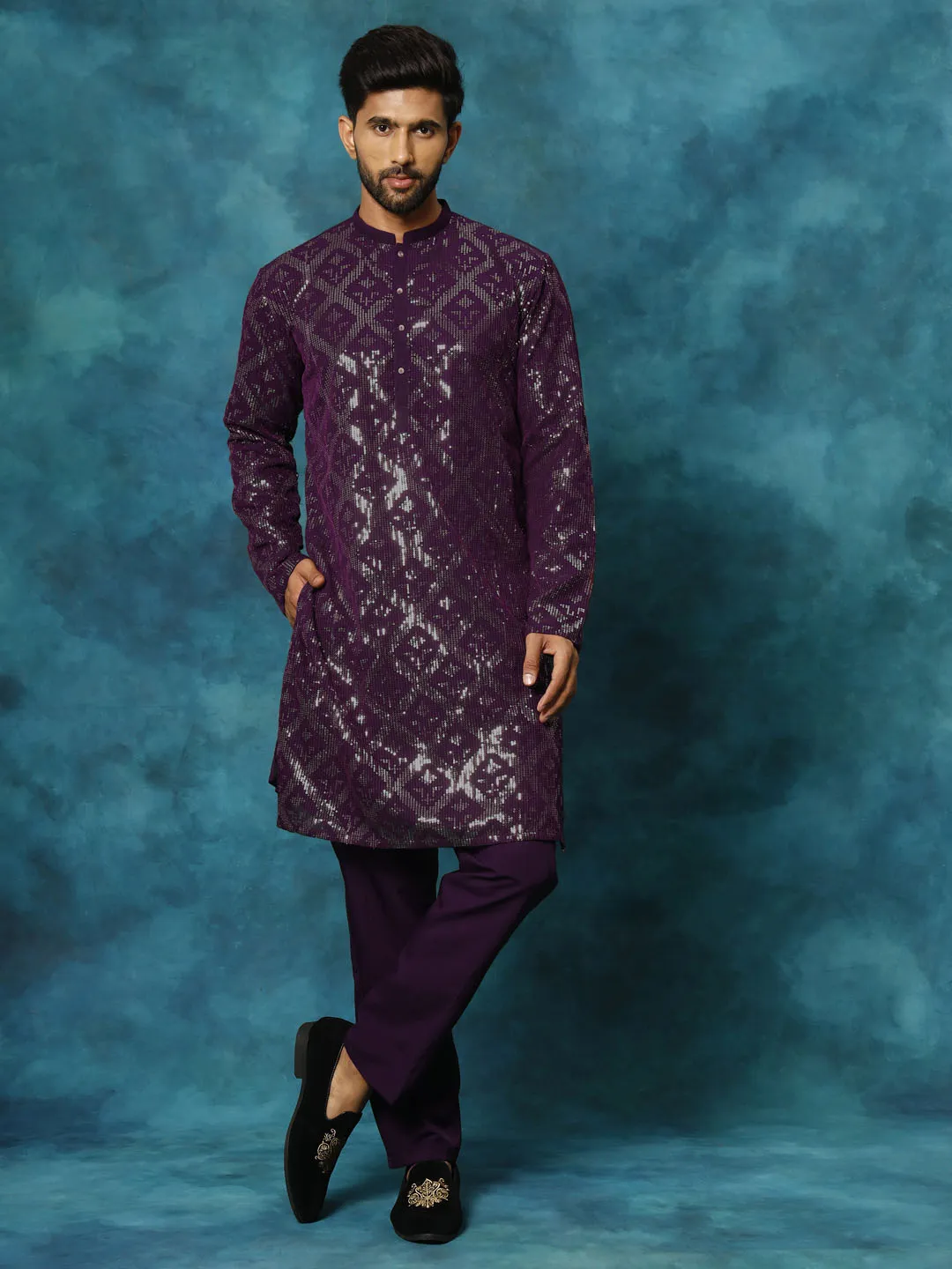 Vastramay Men's Purple Georgette Embellished Kurta
