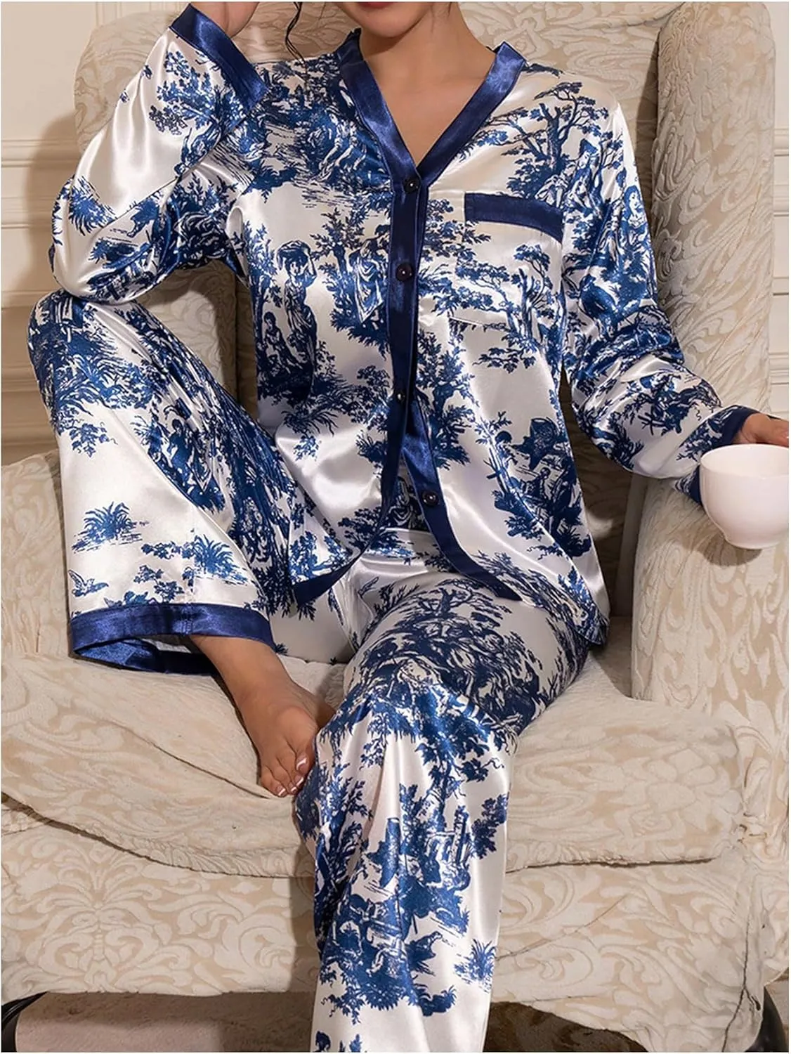 WDIRARA Women's Floral Print Satin Pajama Set 2 Piece V Neck Button Down Pants Pjs Sleepwear
